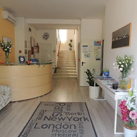 Ai Fiori Отель Градо
